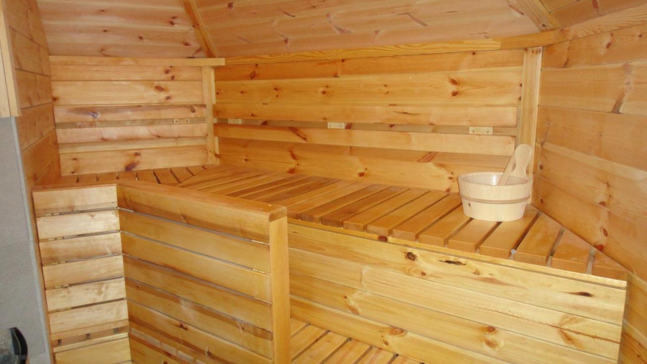 Tonn"O Loisirs Servel Exterior foto